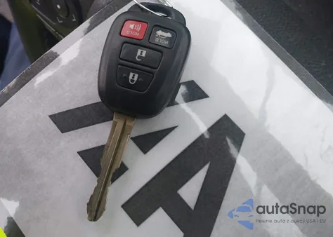 2014 Toyota Corolla S Plus z USA, uszkodzony, nr VIN 2T1BURHE6EC179188